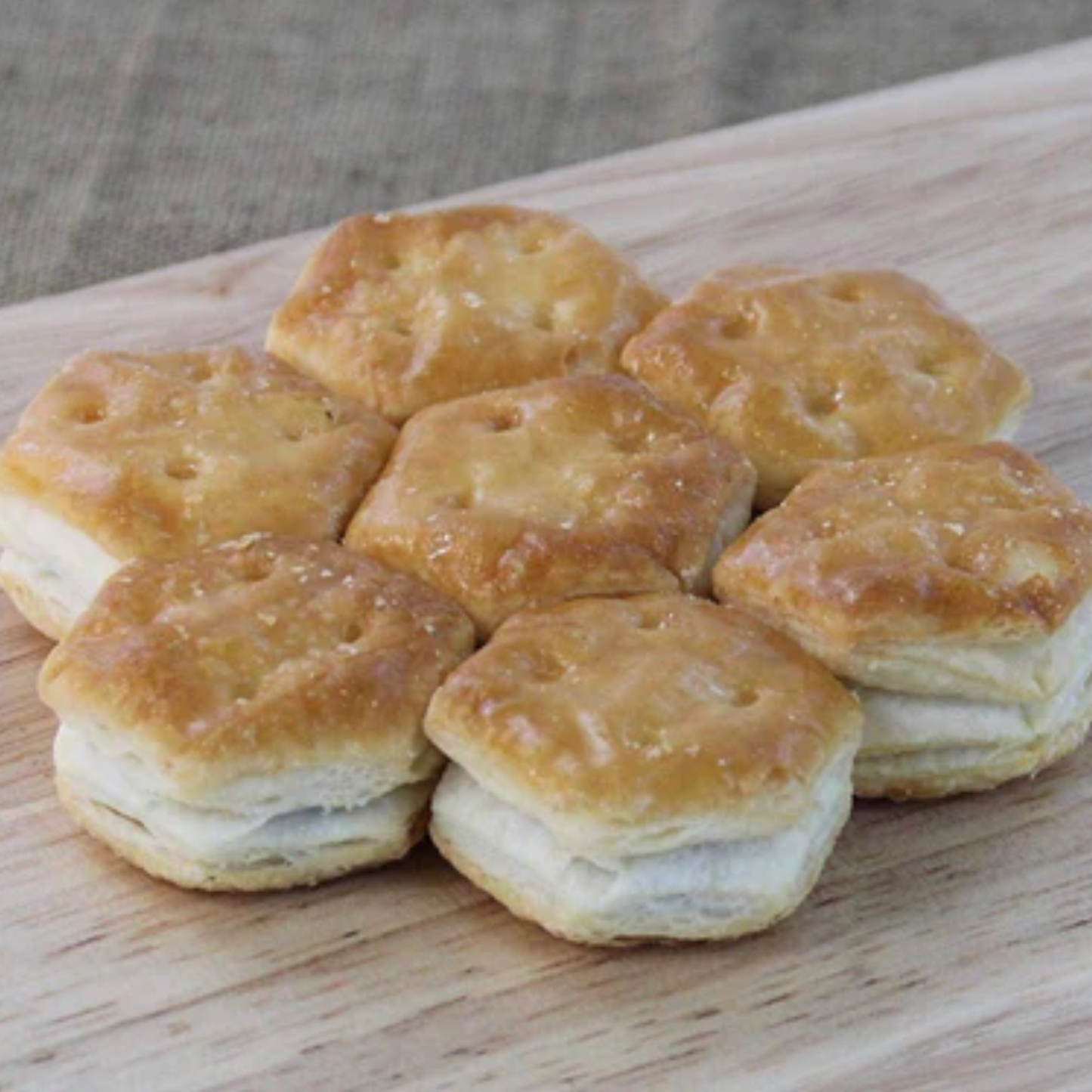 png_1500x1500_68686372